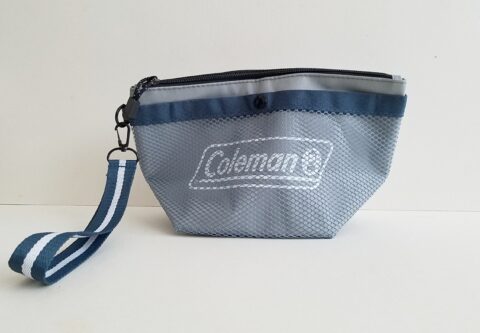 【開封レビュー】リンネル 2025年5月号増刊《特別付録》Coleman [コールマン] 着脱可能な持ち手付き 外でも使える撥水便利ポーチ